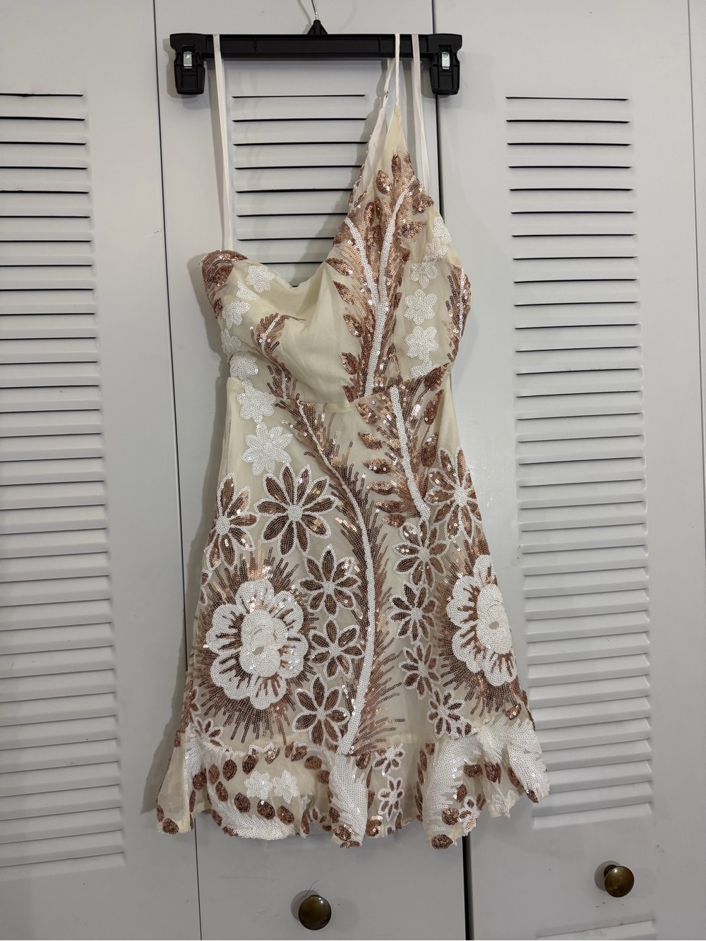 Selfie Leslie White Mini Dress with brown Gold Lace Accents - Picture 4 of 8